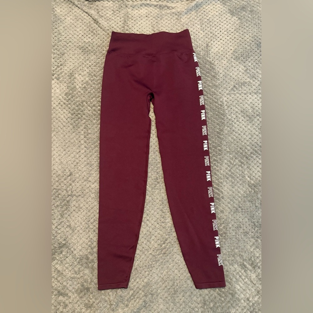 🔥 PINK Active Burgundy High-Rise Logo Leggings (Size Small) - Picture 6 of 6